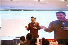 解碼鄉(xiāng)村振興新機遇、技術(shù)實操促落地 | 烏魯木齊數(shù)字營銷賦能百業(yè)專場培訓圓滿收官